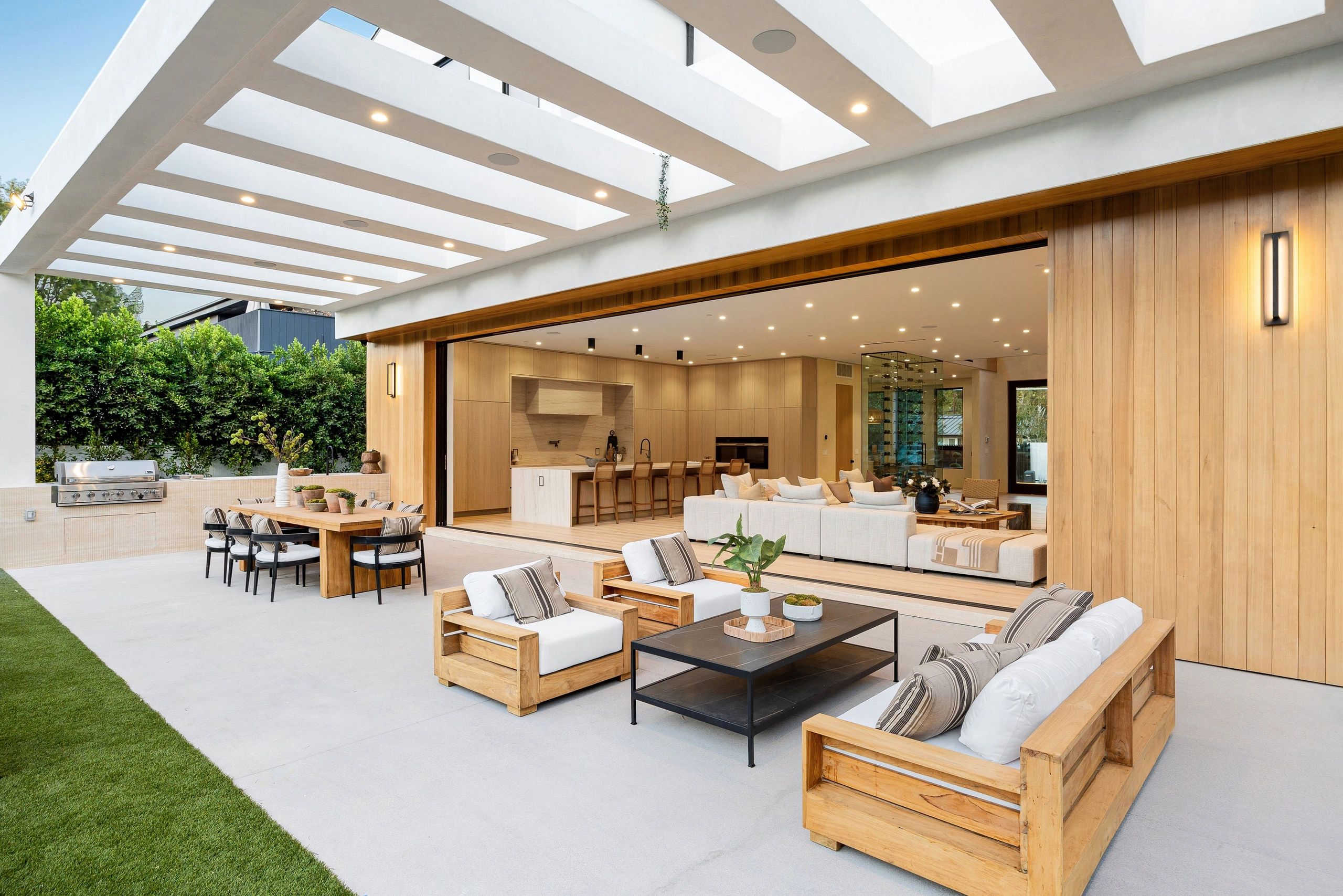 Custom Outdoor Kitchen